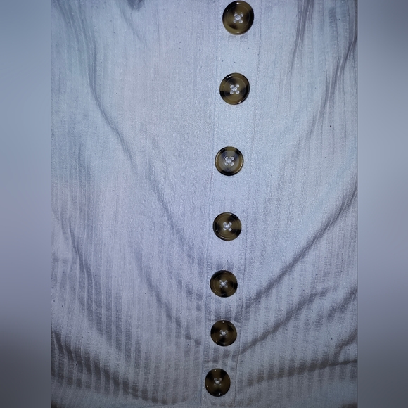 Short Sleeved White Shirt - Picture 6 of 6